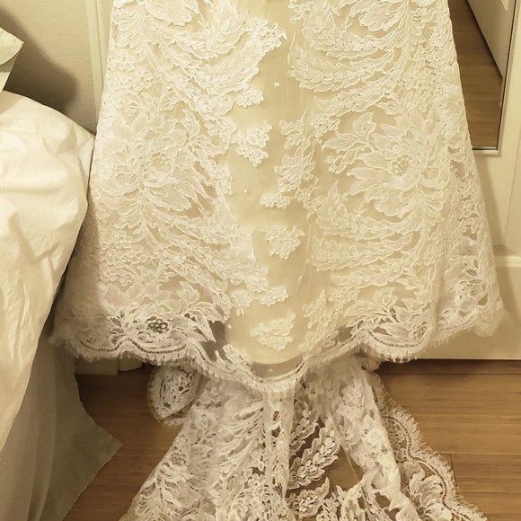Anna Maier - Ulla Maija Coutour Lace Trumpet Wedding dress - Picture 7 of 16